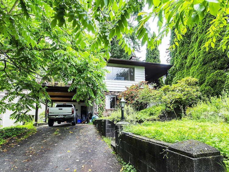 4630 Strathcona Road, North Vancouver, BC, V7G 1G3 - 38