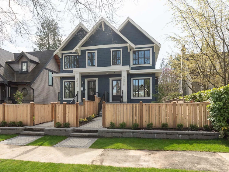3026 W 32nd Avenue, Vancouver, BC, V6L 2C1 - 2