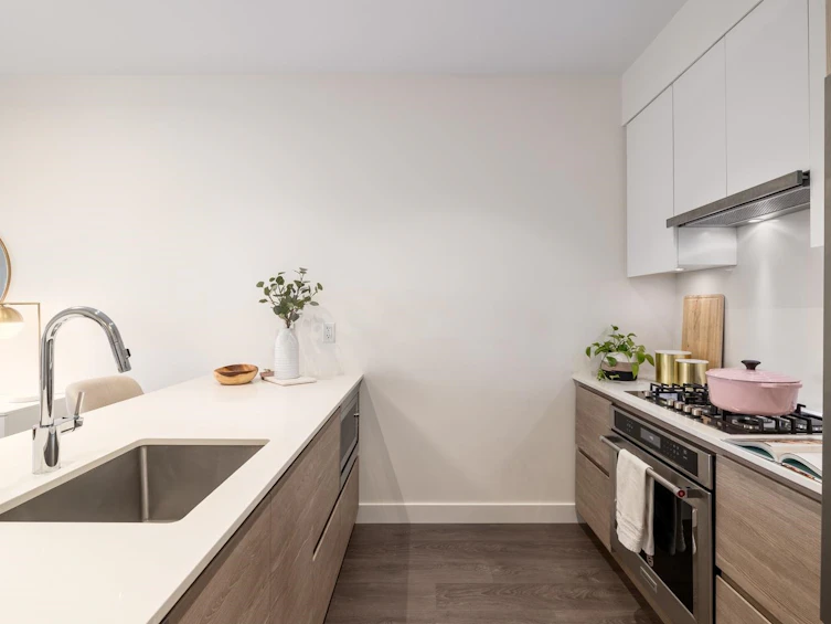 212-4468 Dawson Street, Burnaby, BC, V5C 0J9 - 3