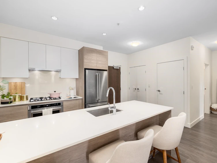 212-4468 Dawson Street, Burnaby, BC, V5C 0J9 - 5