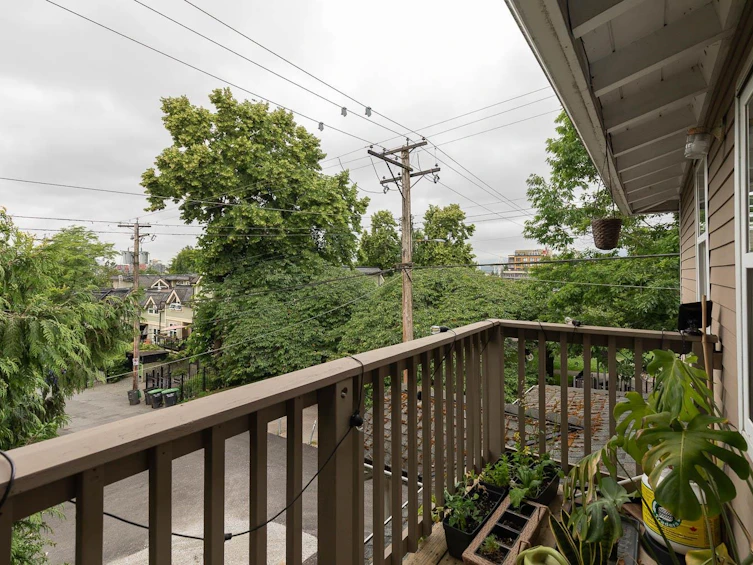 832 Salsbury Drive, Vancouver, BC, V5L 4A2 - 22
