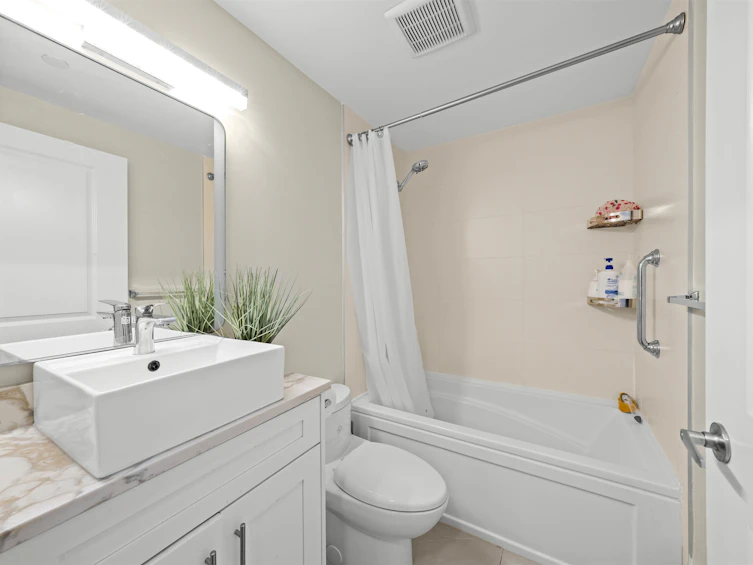 870 W 59th Avenue, Vancouver, BC, V6P 1X7 - 26