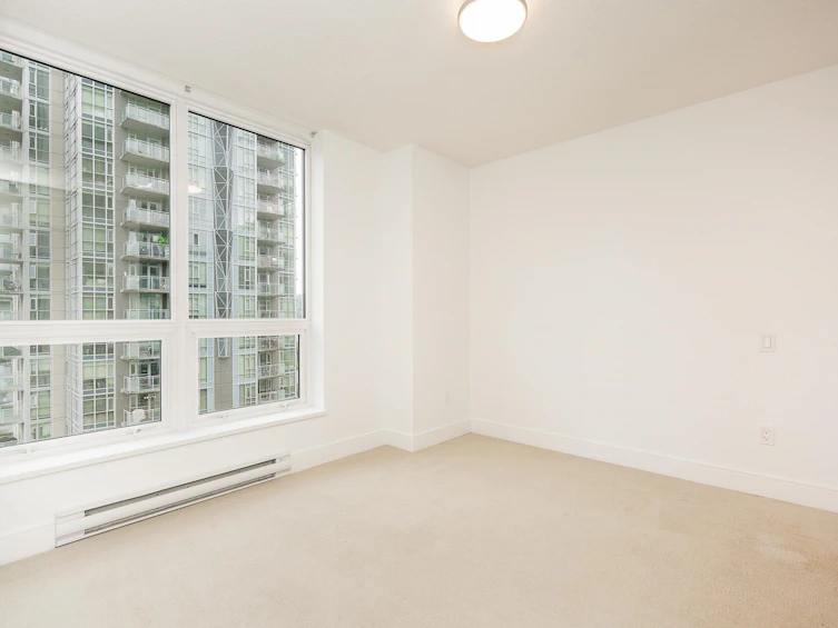 1105-3007 Glen Drive, Coquitlam, BC, V3B 0L8 - 18