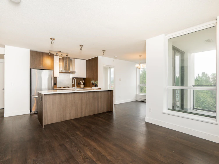 1105-3007 Glen Drive, Coquitlam, BC, V3B 0L8 - 12