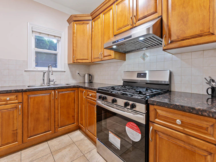 11475 89 Avenue, Delta, BC, V4C 3G4 - 9
