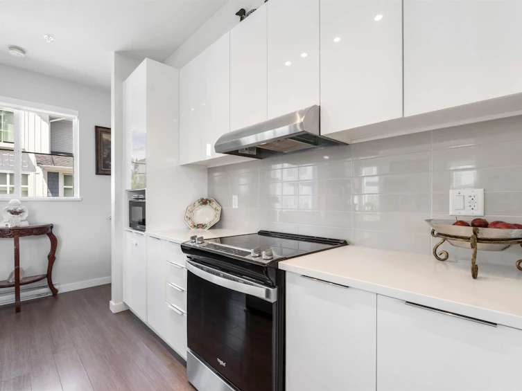 1040-11280 Pazarena Place, Maple Ridge, BC, V2X 4K9 - 8