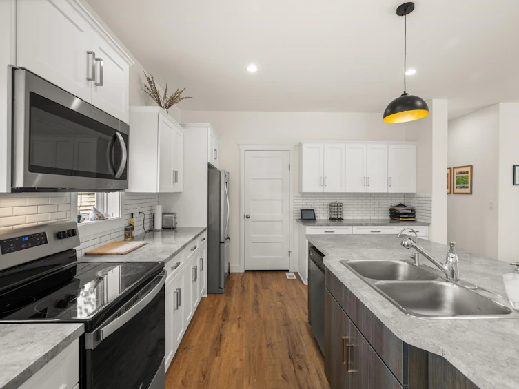2690 224 Street, Langley, BC, V2Z 3B3 - 25
