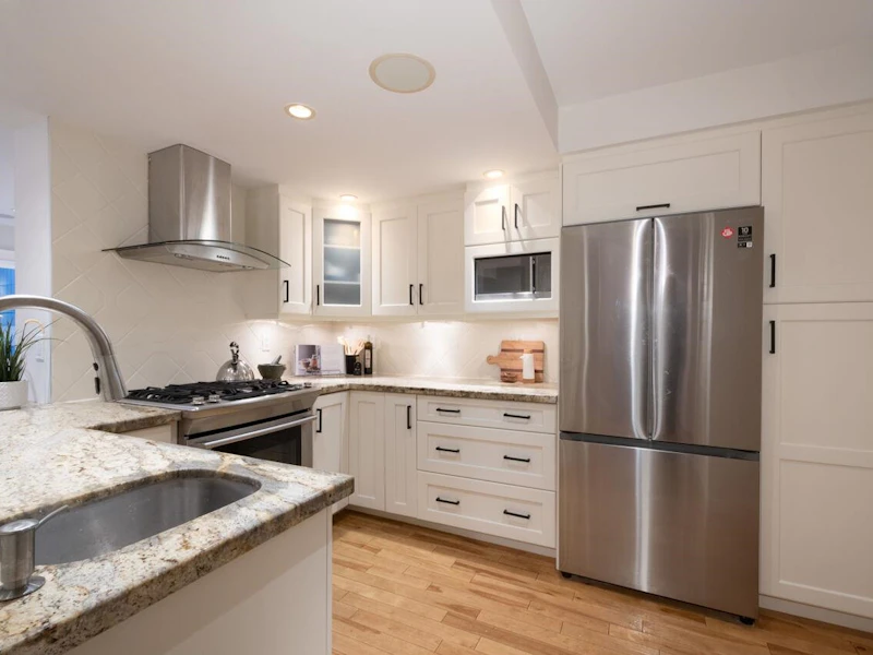2034 Deep Cove Crescent, North Vancouver BC V7G 1T2