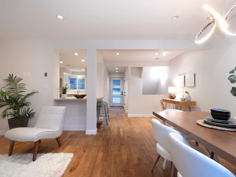 2034 Deep Cove Crescent, North Vancouver, BC, V7G 1T2 - 13
