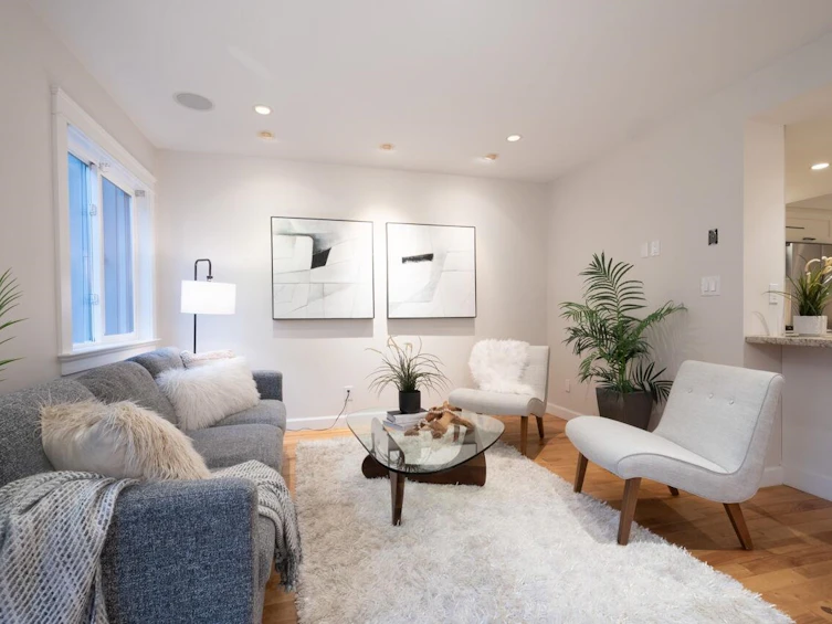 2034 Deep Cove Crescent, North Vancouver, BC, V7G 1T2 - 9