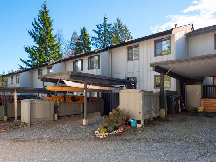2034 Deep Cove Crescent, North Vancouver, BC, V7G 1T2 - 2