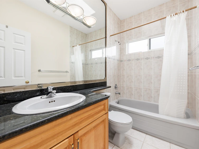 75 E 50th Avenue, Vancouver, BC, V5X 1A1 - 22
