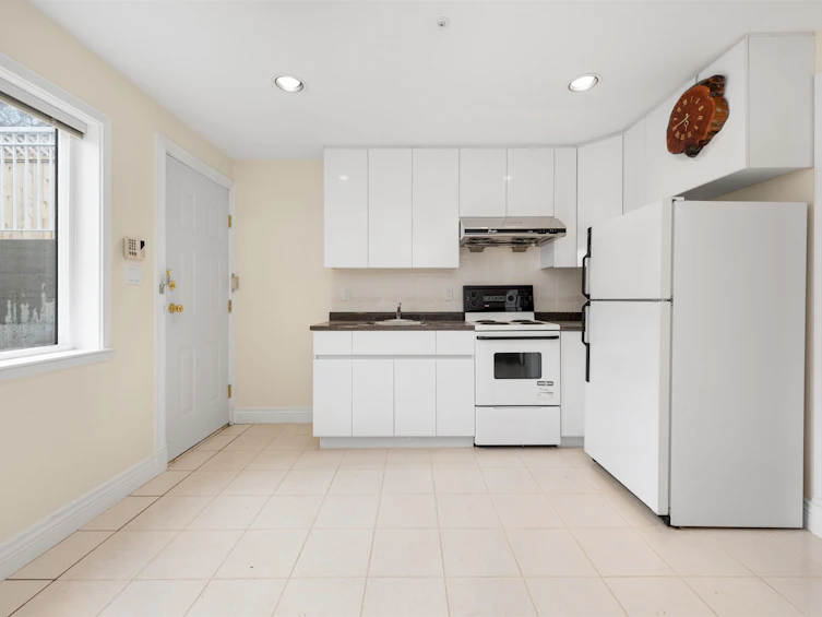 75 E 50th Avenue, Vancouver, BC, V5X 1A1 - 25