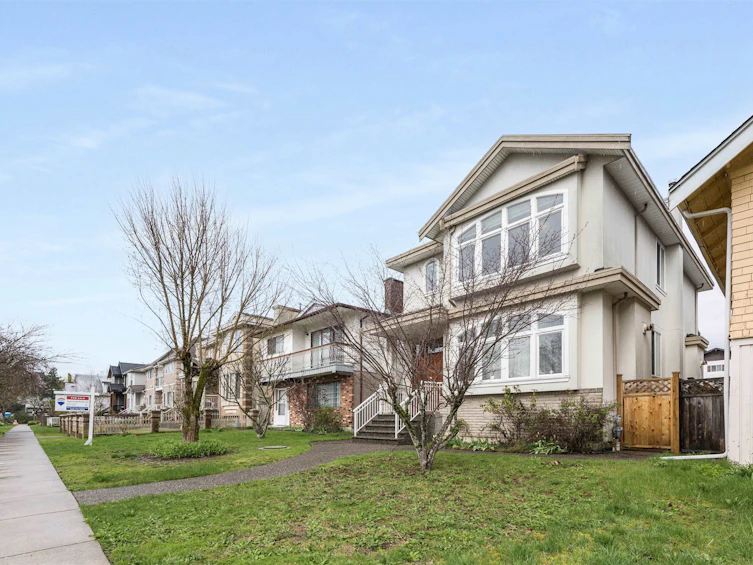 75 E 50th Avenue, Vancouver, BC, V5X 1A1 - 31