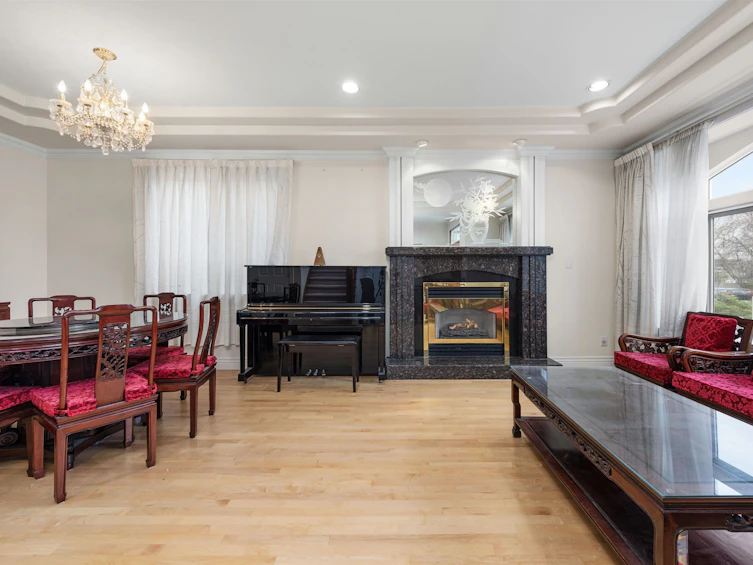 75 E 50th Avenue, Vancouver, BC, V5X 1A1 - 5