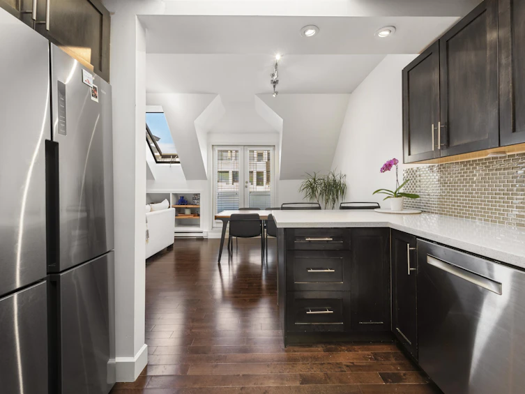 1858 W 1st Avenue, Vancouver, BC, V6J 1G5 - 8