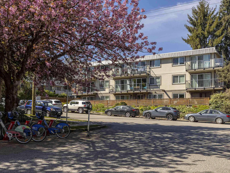 12 - 2223 Prince Edward Street, Vancouver BC V5T 4K6