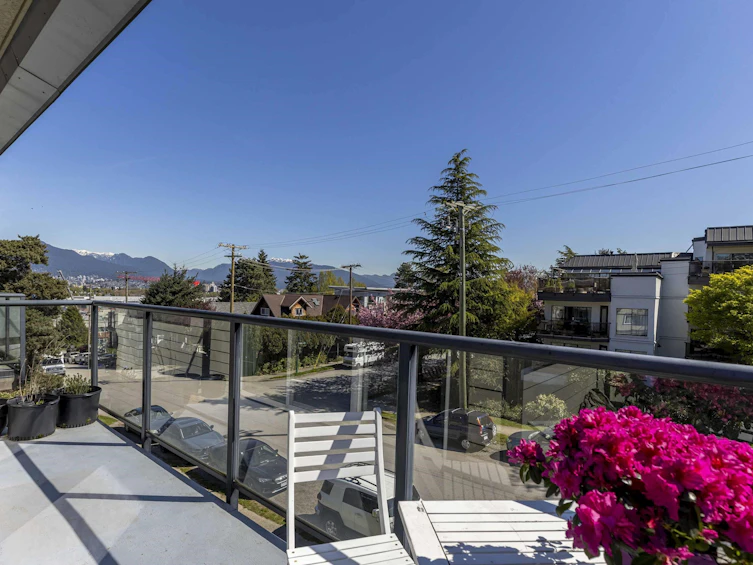 12-2223 Prince Edward Street, Vancouver, BC, V5T 4K6 - 2