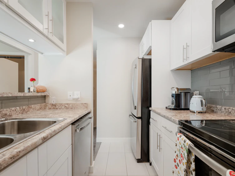 1901-989 Nelson Street, Vancouver, BC, V6Z 2S1 - 11
