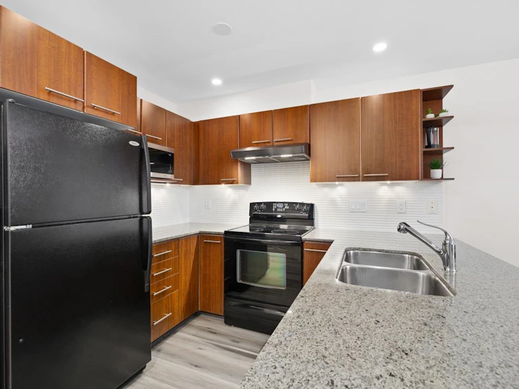 116-4868 Brentwood Drive, Burnaby, BC, V5C 0C2 - 2