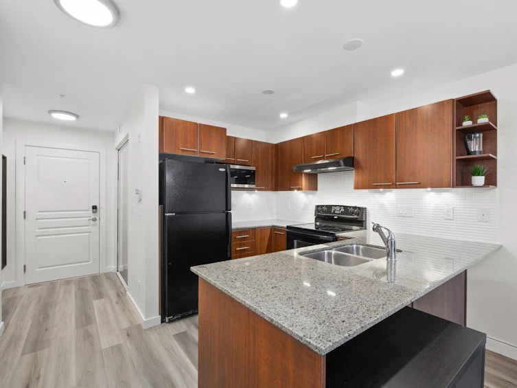 116-4868 Brentwood Drive, Burnaby, BC, V5C 0C2 - 3