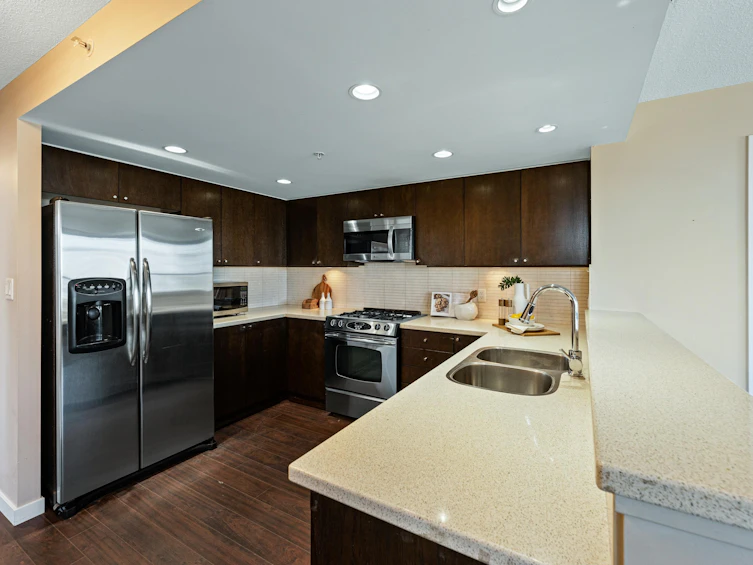 1301-8120 Lansdowne Road, Richmond, BC, V6X 0A1 - 20