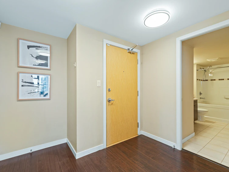 1301-8120 Lansdowne Road, Richmond, BC, V6X 0A1 - 8