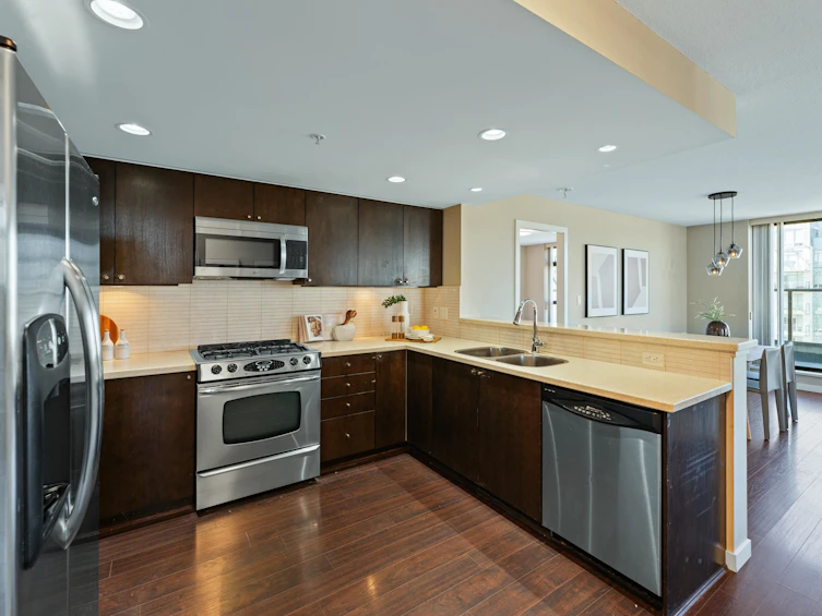 1301-8120 Lansdowne Road, Richmond, BC, V6X 0A1 - 19