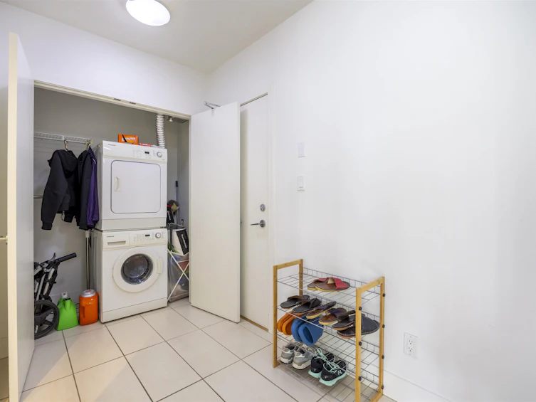 305-4808 Hazel Street, Burnaby, BC, V5H 0A2 - 2