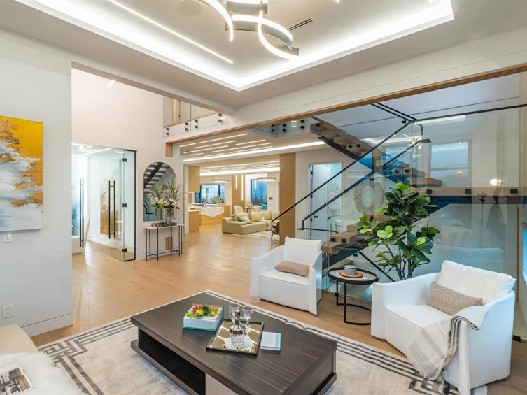 3228 164 Street, Surrey, BC, V3Z 0G5 - 3
