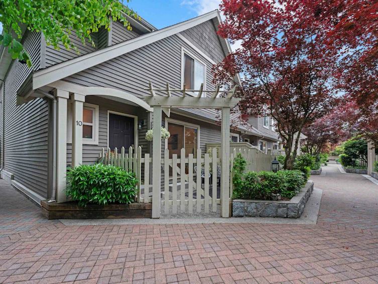 10-222 E 5th Street, North Vancouver, BC, V7L 1L7
