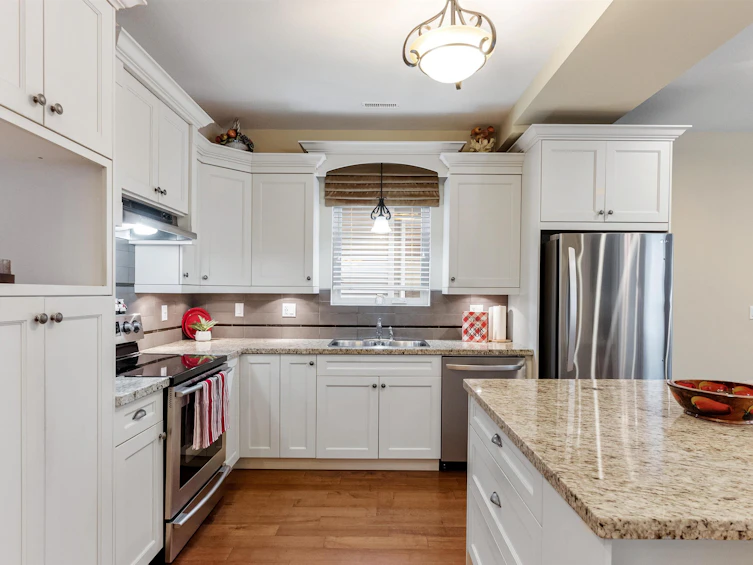 7330 194 Street, Surrey, BC, V4N 6K1 - 6