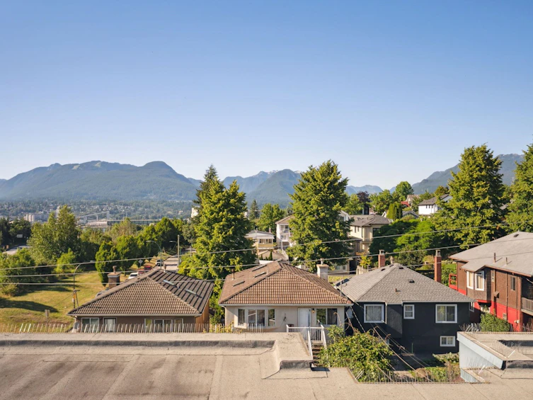 312-3423 E Hastings Street, Vancouver, BC, V5K 2A5 - 2