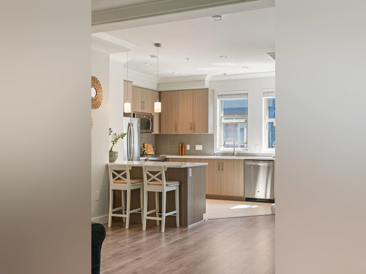 24-757 Orwell Street, North Vancouver, BC, V7J 3K6 - 14
