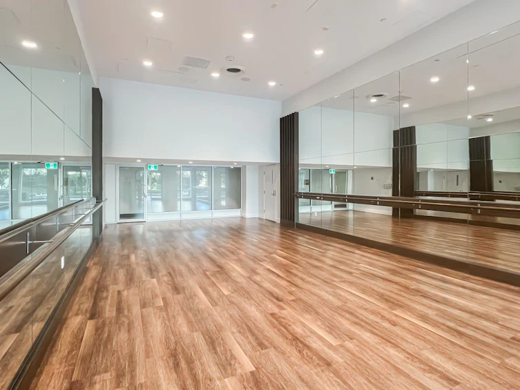 605-6320 No. 3 Road, Richmond, BC, V6Y 0L5 - 24