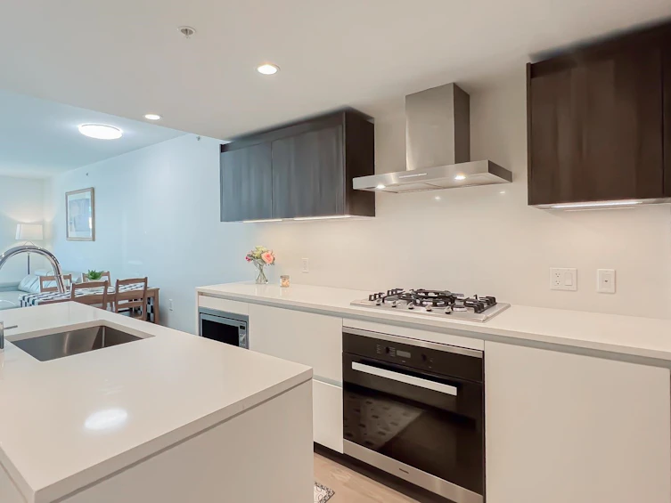 605-6320 No. 3 Road, Richmond, BC, V6Y 0L5 - 2