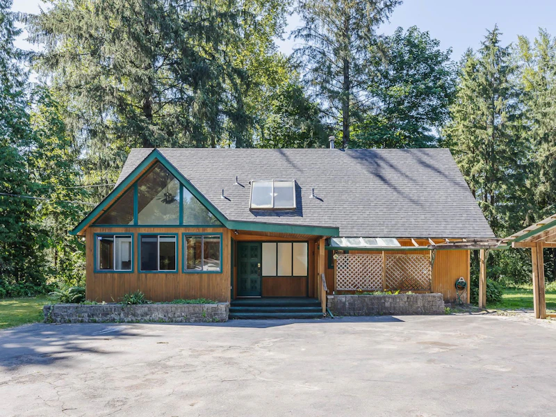 22416 129th Avenue, Maple Ridge BC V4R 2P9