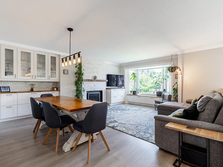 22534 Kendrick Loop, Maple Ridge, BC, V2X 9W4