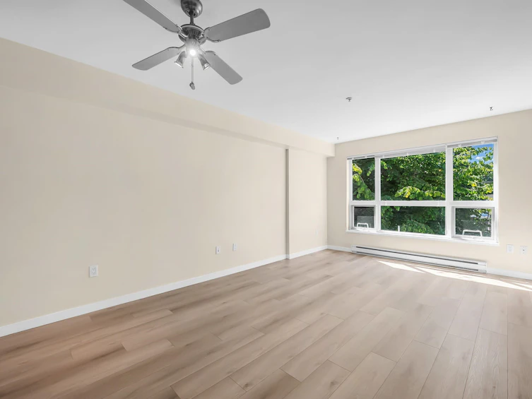 203-3575 Euclid Avenue, Vancouver, BC, V5R 6H5 - 12