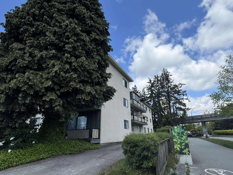 307-4695 Imperial Street, Burnaby, BC, V5J 1B9 - 27