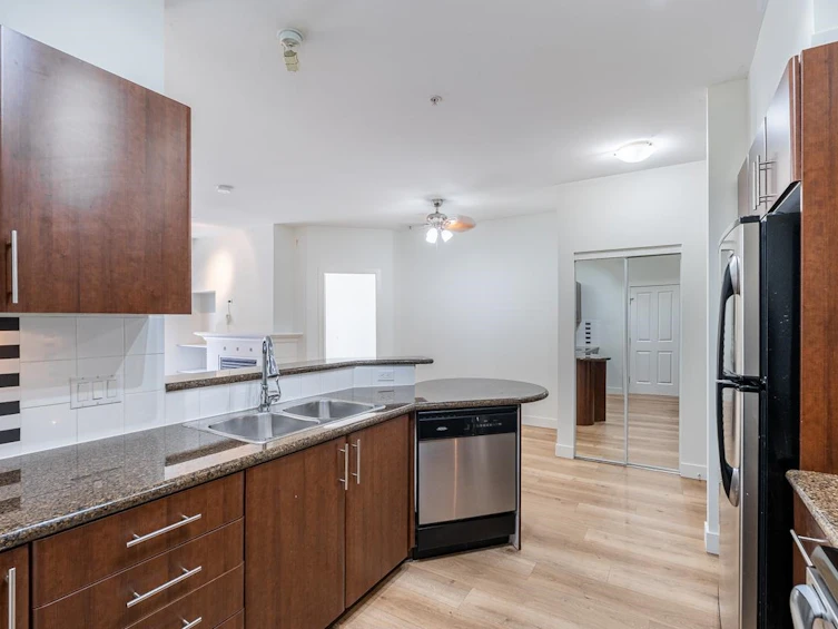 206-2330 Wilson Avenue, Port Coquitlam, BC, V3C 1Z6 - 9