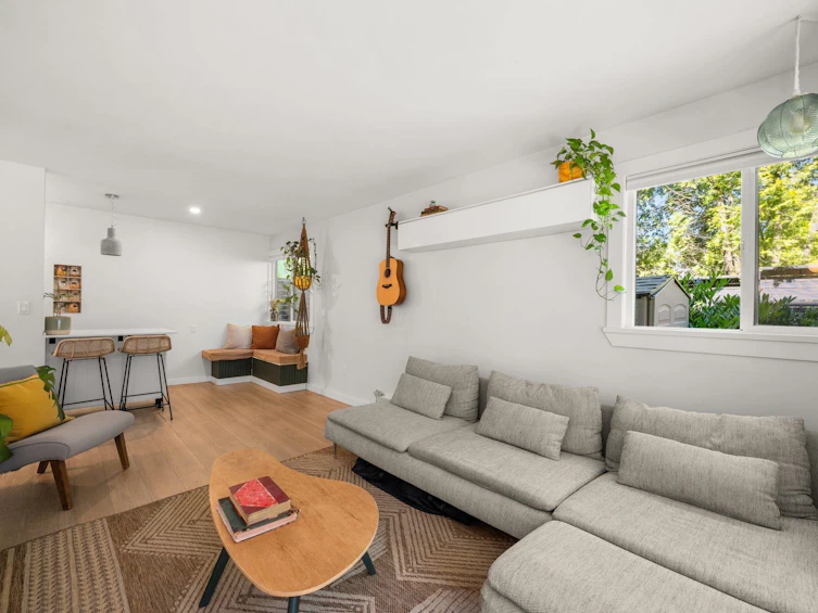 102-240 Mahon Avenue, North Vancouver, BC, V7M 3H4 - 7