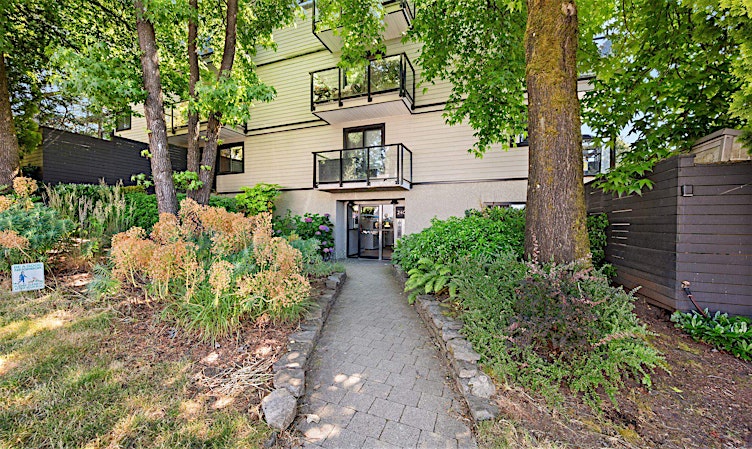 102-240 Mahon Avenue, North Vancouver, BC, V7M 3H4