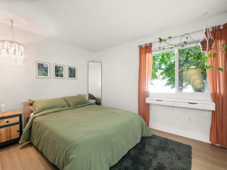 102-240 Mahon Avenue, North Vancouver, BC, V7M 3H4 - 16