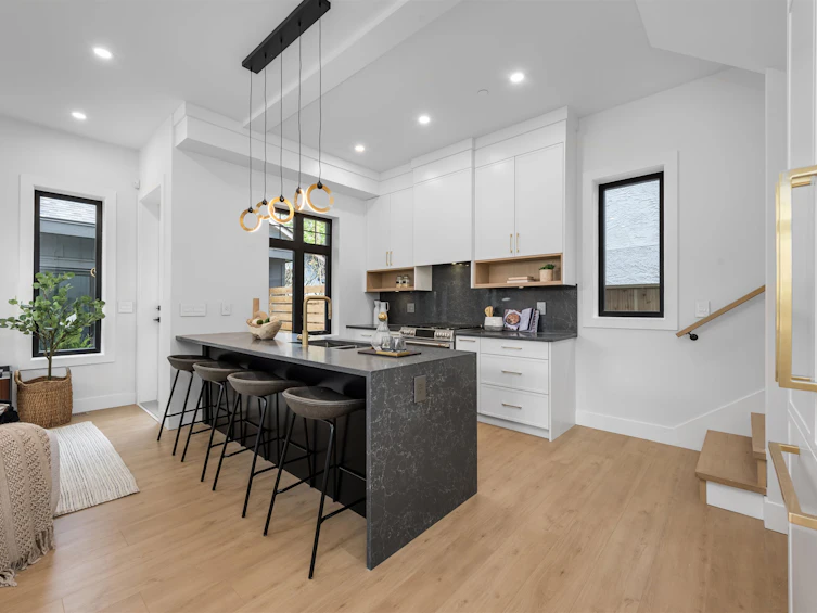 1006 E 15th Avenue, Vancouver, BC, V5T 4B1 - 5