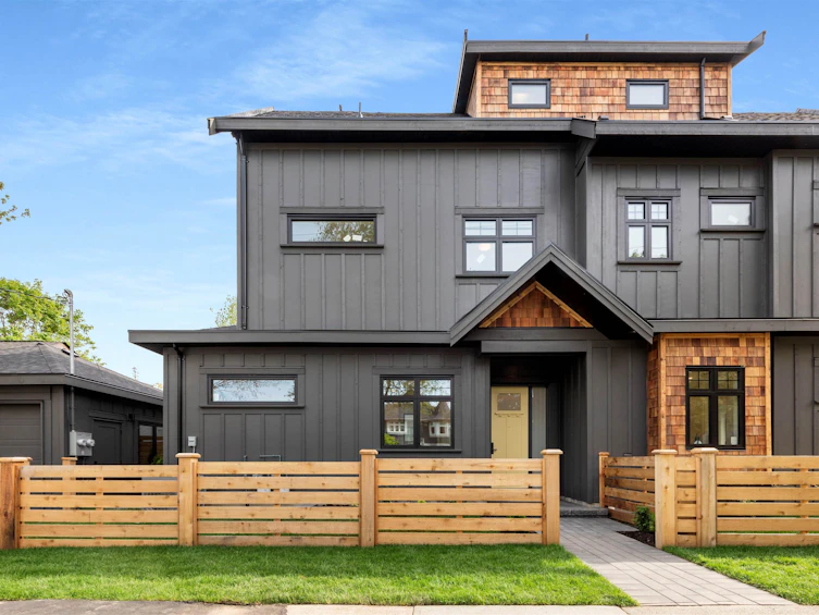 1006 E 15th Avenue, Vancouver, BC, V5T 4B1
