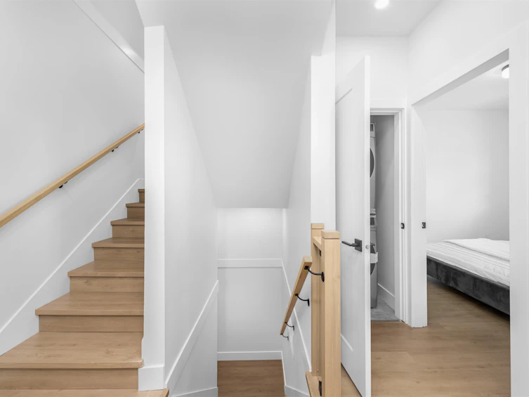 1006 E 15th Avenue, Vancouver, BC, V5T 4B1 - 20