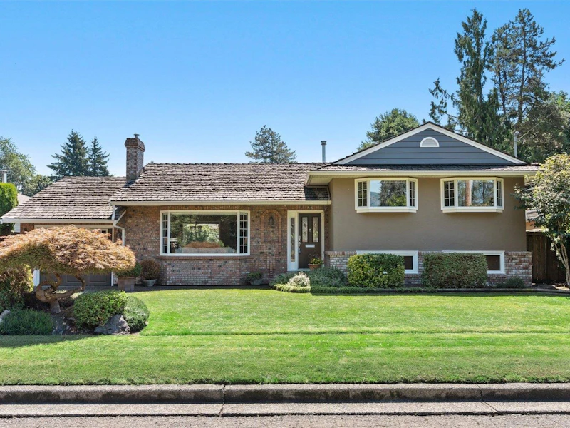 46586 Riverside Drive, Chilliwack BC V2P 3L9