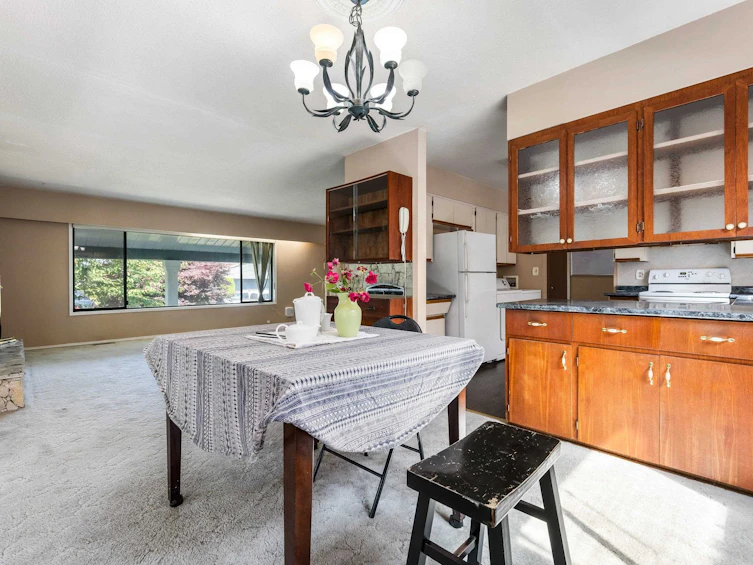 46323 Magnolia Avenue, Chilliwack, BC, V2P 3J1 - 3