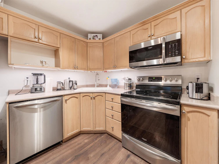 205-301 Maude Road, Port Moody, BC, V3H 5B1 - 11
